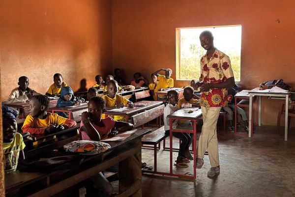Bambini in una classe in Guinea-Bissau