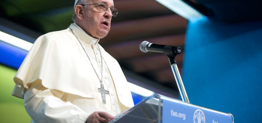Papa Francesco fa una donazione alla Fao