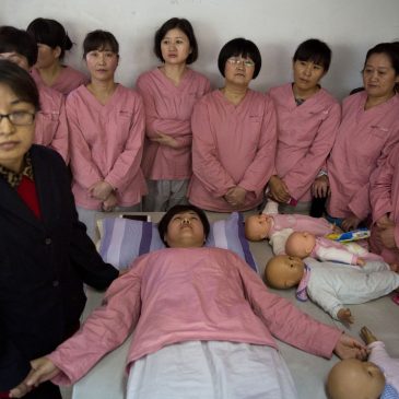 In Cina la maternità surrogata è low cost