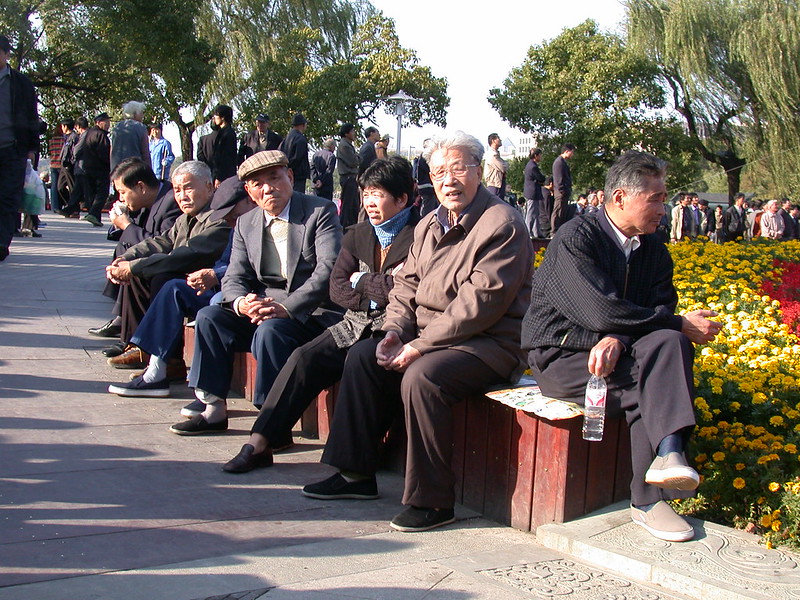 La ricetta di Pechino: lavorare (e consumare) a 70 anni