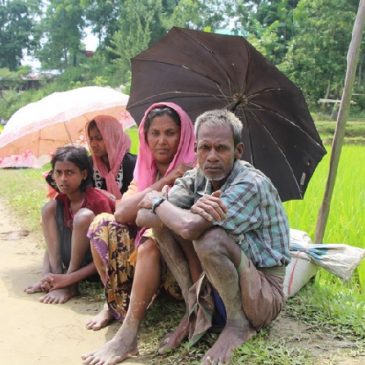 Quasi 300mila i Rohingya fuggiti in Bangladesh