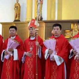 Il vescovo Shen Bin e la Pasqua dei cattolici di Shanghai