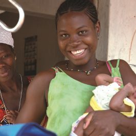 Natale per le mamme in Guinea Bissau
