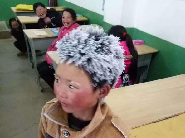 Il problema vero sotto le foto virali dei bambini cinesi