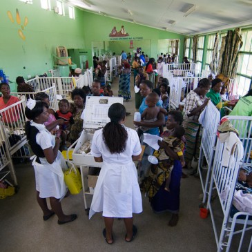 Tagliati i fondi per la sanità, in Malawi a pagare sono i poveri