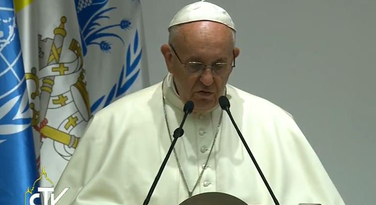 Papa Francesco: bisogna de-naturalizzare la fame