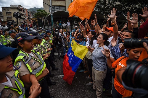 VENEZUELA-POLITICS-CRISIS-REFERENDUM-OPPOSITION